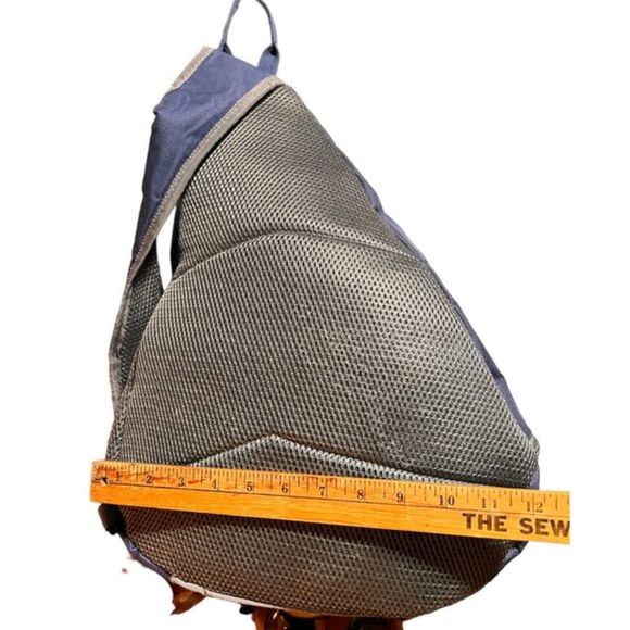 DCL Disney Cruise Line One Shoulder Sling Backpack Blue Gray Castaway Club Mesh - Picture 8 of 12